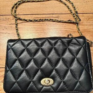 LJ Simone New York Leather Pocketbook